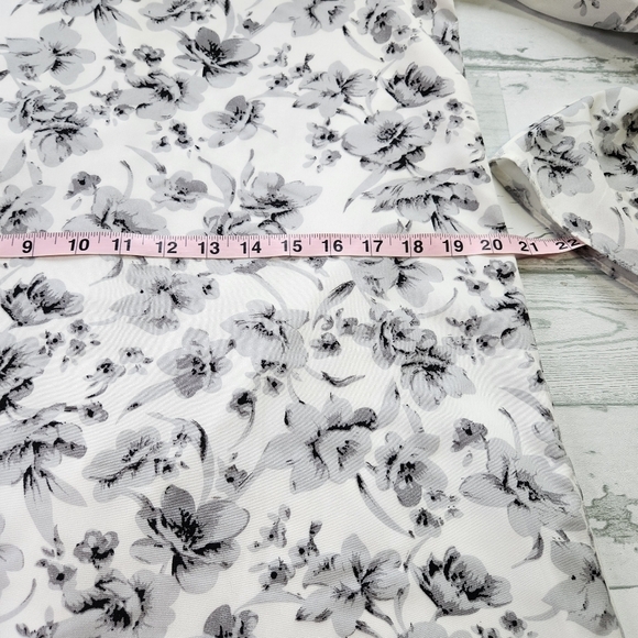 Sugarlips Gray and White Bell Sleeve Midi Dress Size XS - Picture 6 of 10